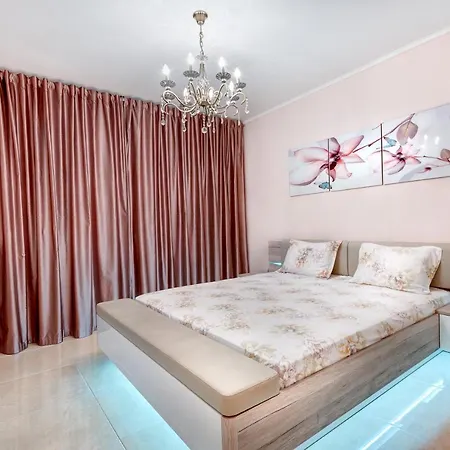 Esteban Vip Club Aparthotel