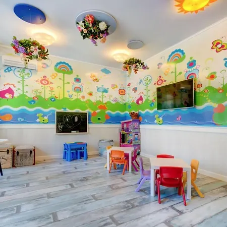 Aparthotel Esteban Vip Club