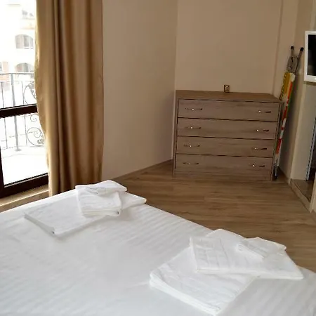 Aparthotel Esteban Vip Club 2*