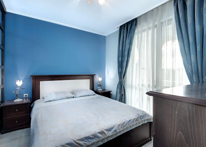 Esteban Vip Club 아파트호텔 네세부르