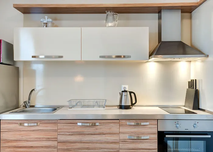 아파트호텔 Esteban Vip Club 네세부르