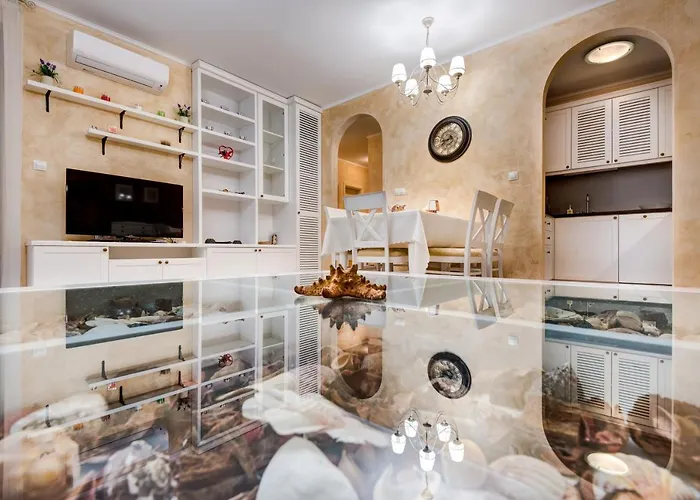 Esteban Vip Club 네세부르