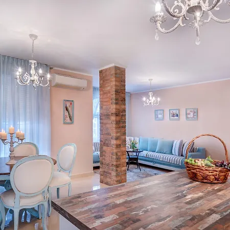 Lejlighedshotel Esteban Vip Club 4*