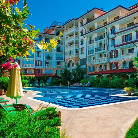 Esteban Vip Club Apartahotel