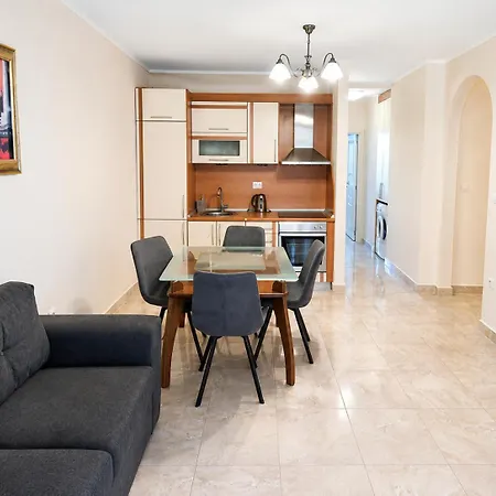Esteban Vip Club Apartahotel
