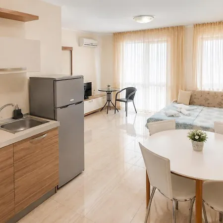Aparthotel Esteban Vip Club