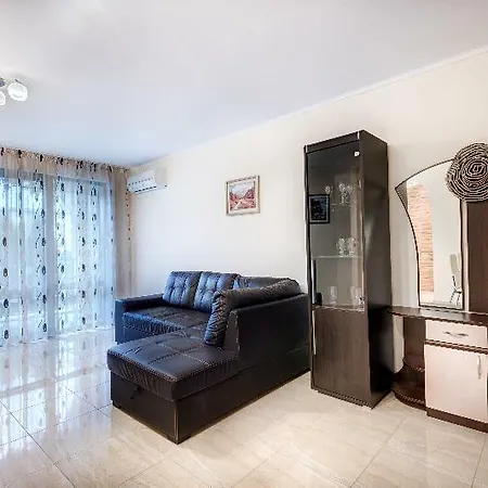 Esteban Vip Club 2* نيسيبار