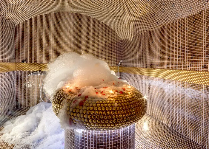 Esteban Vip Club Aparthotel 4*