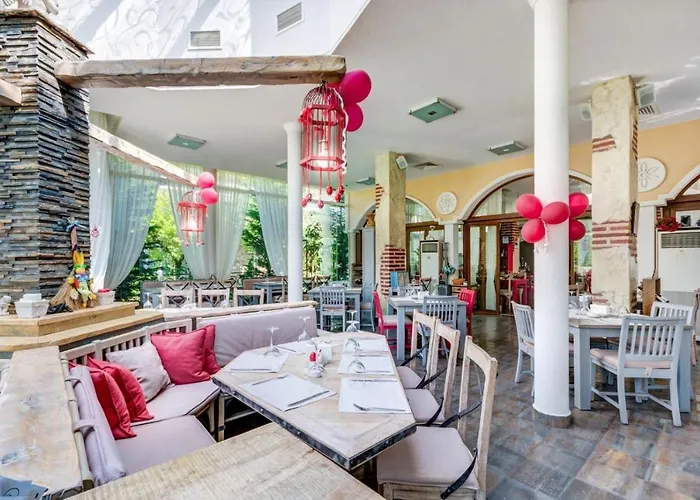 Aparthotel Esteban Vip Club 4*